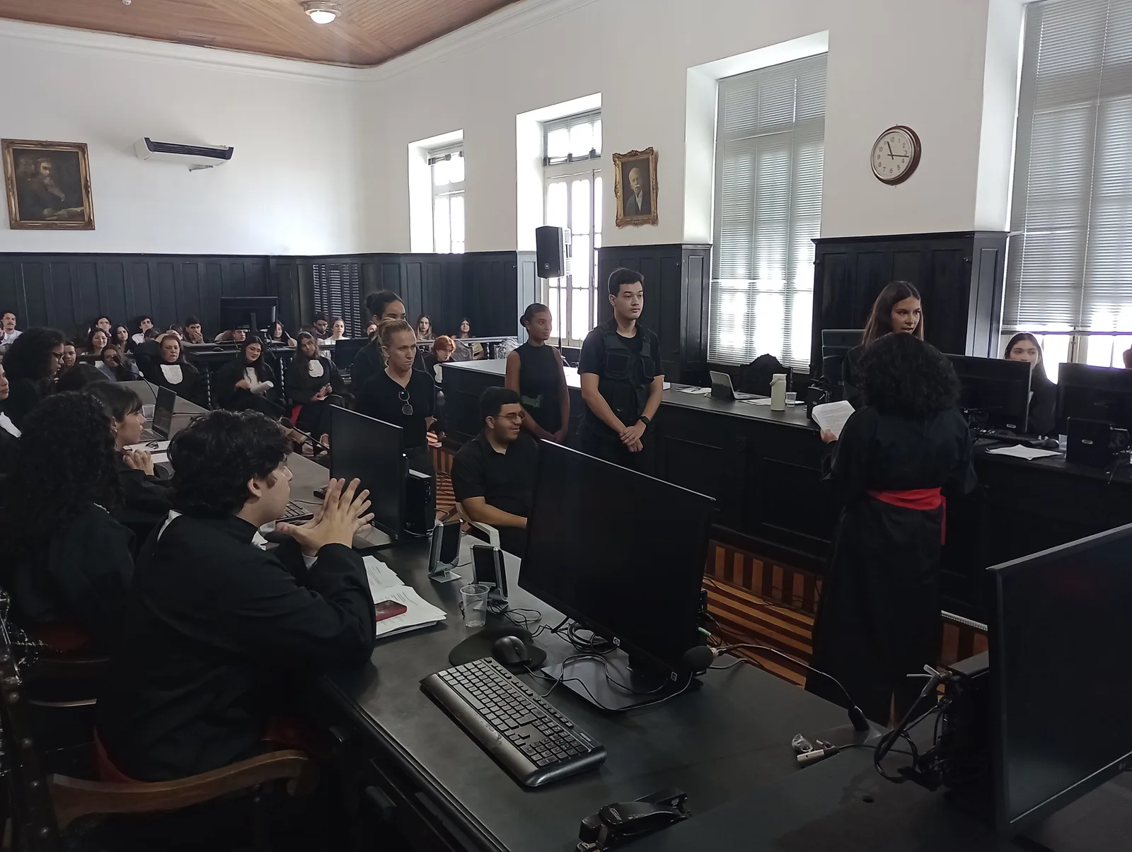 Registro da equipe na simulação de O Suplício de Valdemarina — fotografia 5